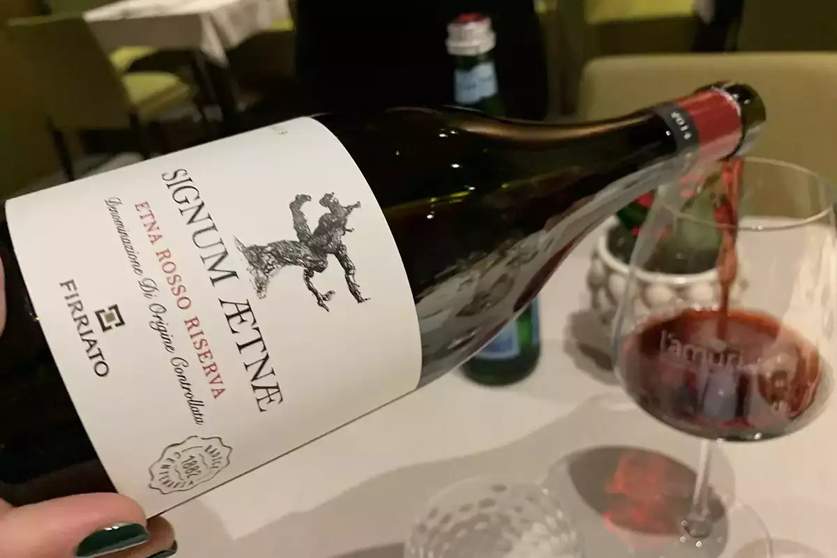 Signum Aetnae Etna Doc Riserva 2014 La cucina e i vini di Sicilia si incontrano a Milano