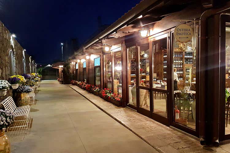 (Dall'Etna i vini di Cantine Nicosia Il vulcano rivive nella mineralit&agrave;)