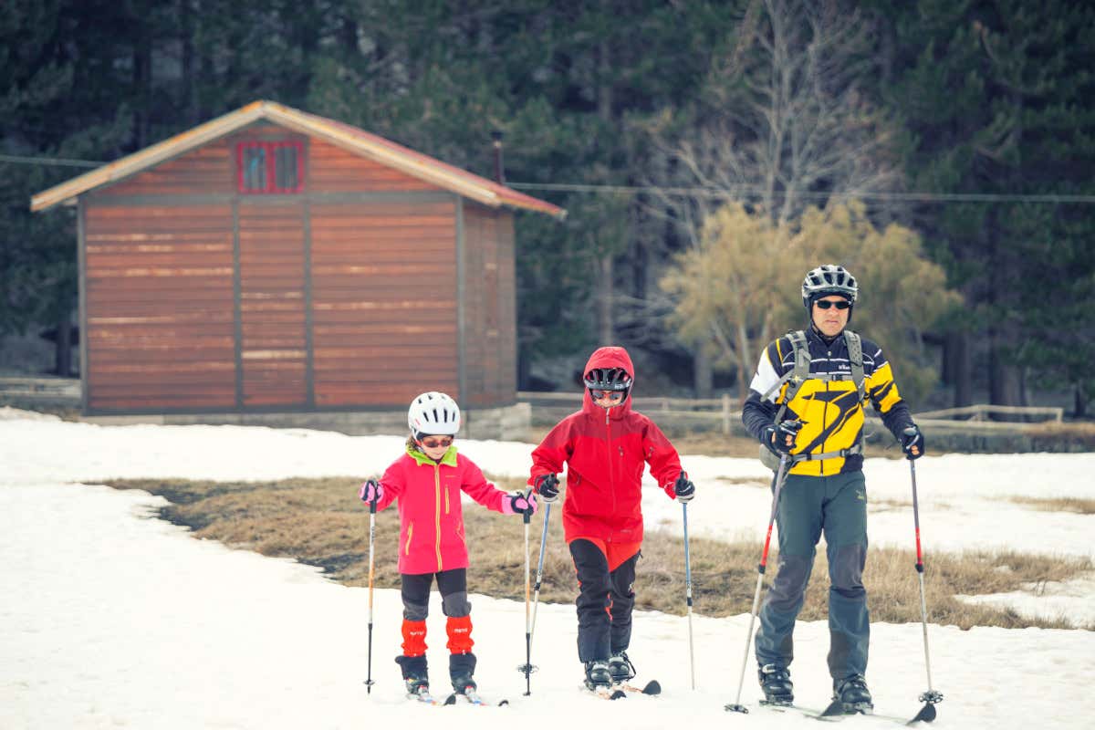 Sci di fondo sull'Etna Sciare su un vulcano? Sull'Etna si può Sci di fondo sull'Etna Sciare su un vulcano? Sull'Etna si può
