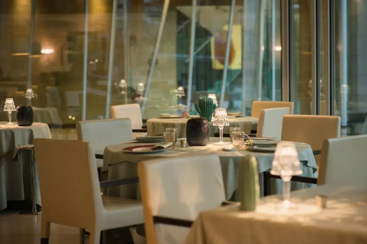 L'interno dell'hotel All'Evo Bardolino, Morelli e Gottardello per una cena green a 4 mani