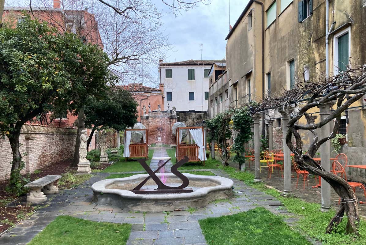 Un'insolita oasi verde Un nuovo cinque stelle a Venezia Un'insolita oasi verde Un nuovo cinque stelle a Venezia