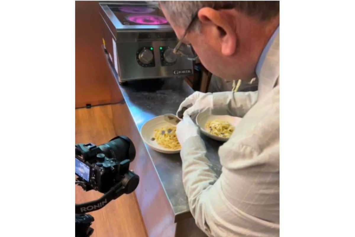 Accademia del tartufo nel mondo laurea i nuovi Chef Ambassador per Dubai.