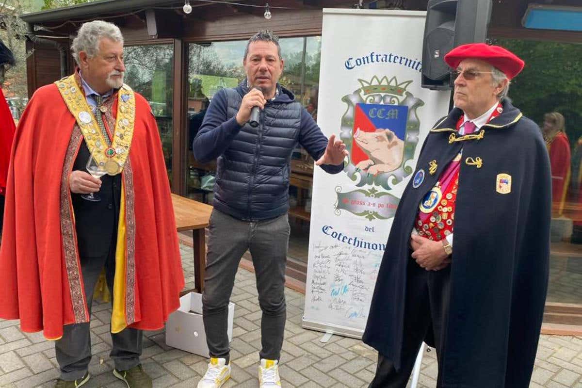 I saluti di Fabiano Giorgi all'incontro delle confraternite pavesi Confraternite pavesi