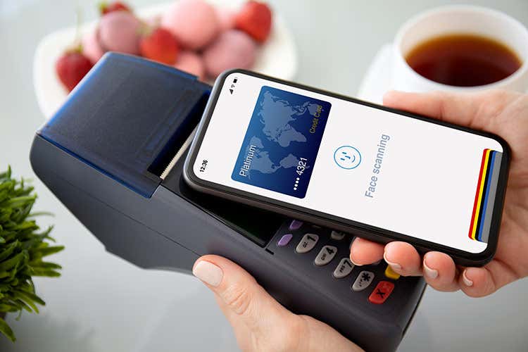 Il face id tutela i ristoratori - Pagare mettendoci la faccia Così il Face Id tutela i ristoratori