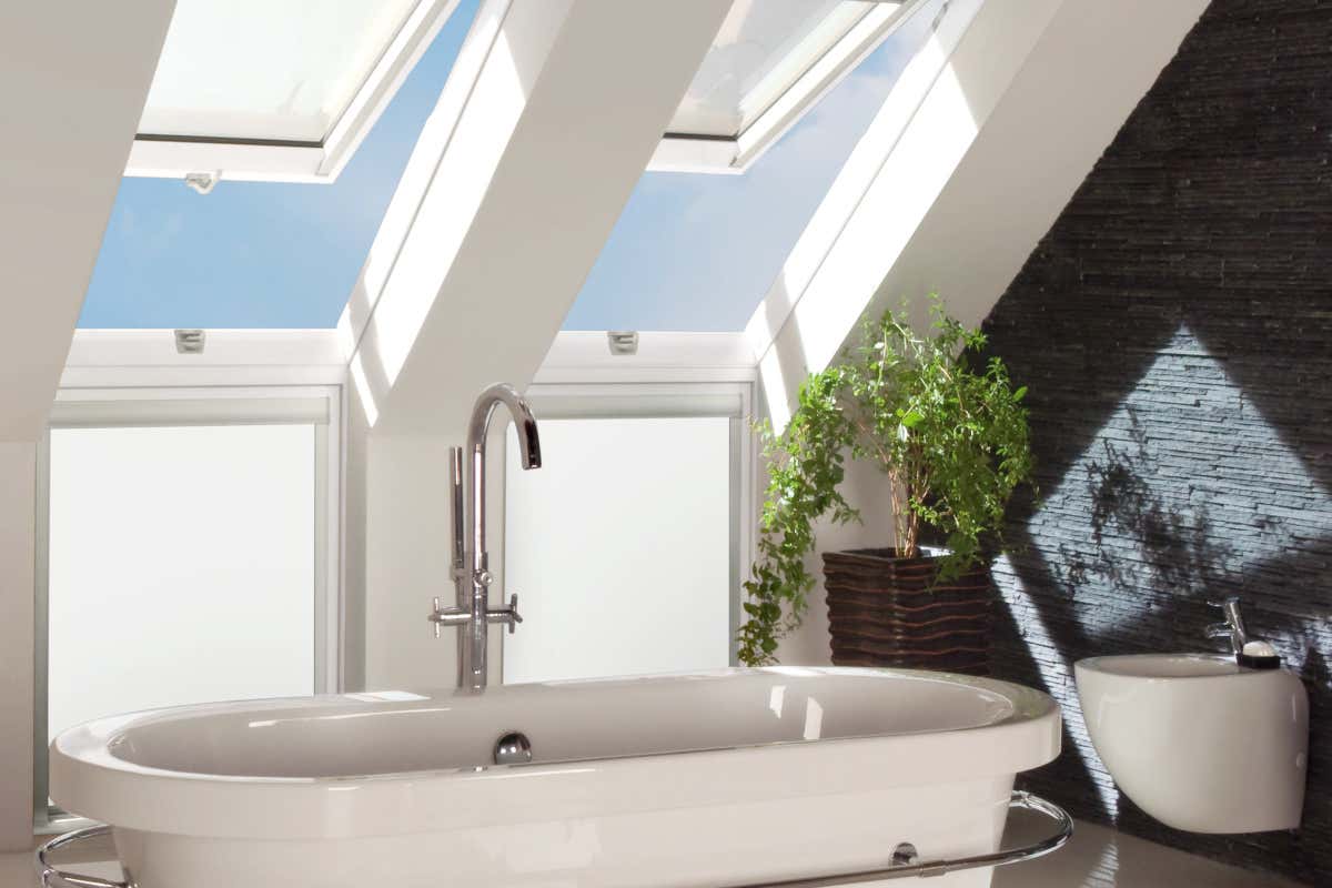 Camere d’hotel luminose anche agli ultimi piani? Con le finestre da tetto si può Camere d’hotel luminose anche agli ultimi piani? Con le finestre da tetto si può