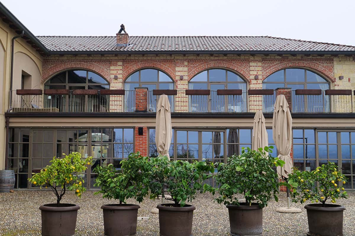 L'esterno della Cascina Cascina Faletta, un fascino d'élite nel cuore del Monferrato L'esterno della Cascina Cascina Faletta, un fascino d'élite nel cuore del Monferrato
