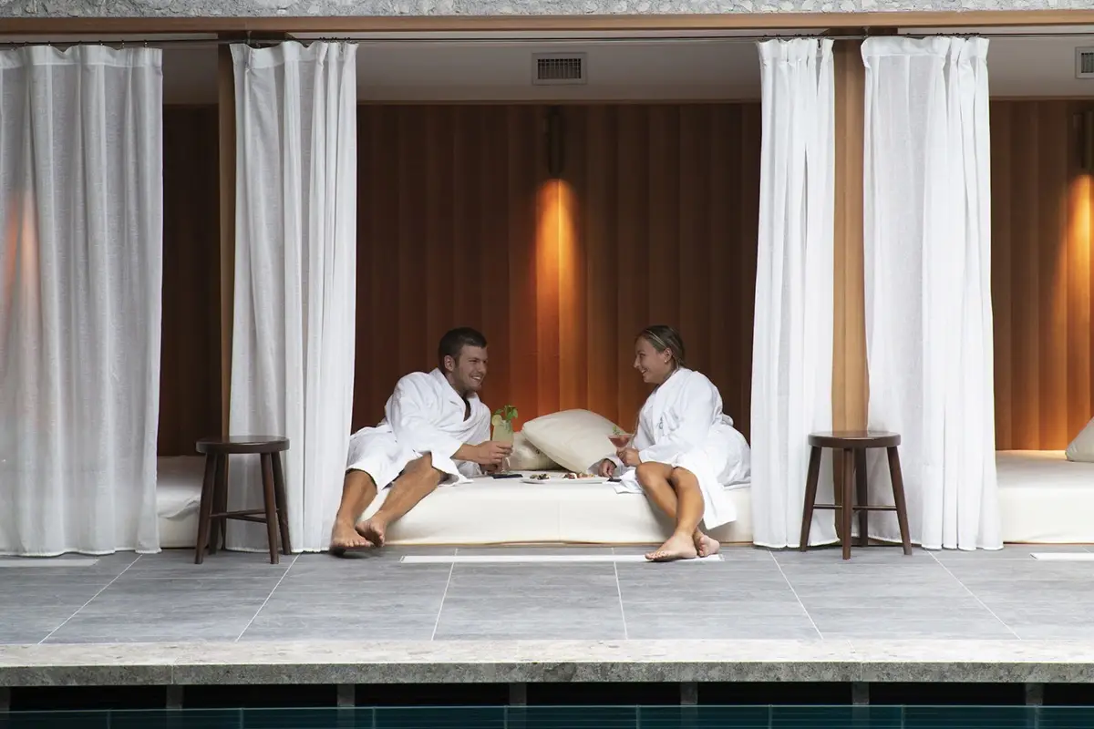 Faloria Mountain Spa Resort Autunno in montagna? Prova le spa degli hotel e dei rifugi di Cortina