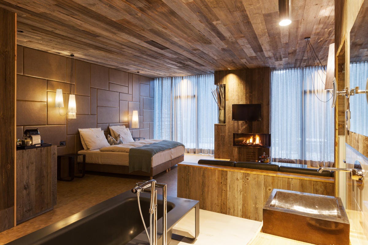 Una camera standard dell'hotel Fanes Dolomiti Wellness Hotel Fanes, a San Cassiano 5 stelle di relax e gusto