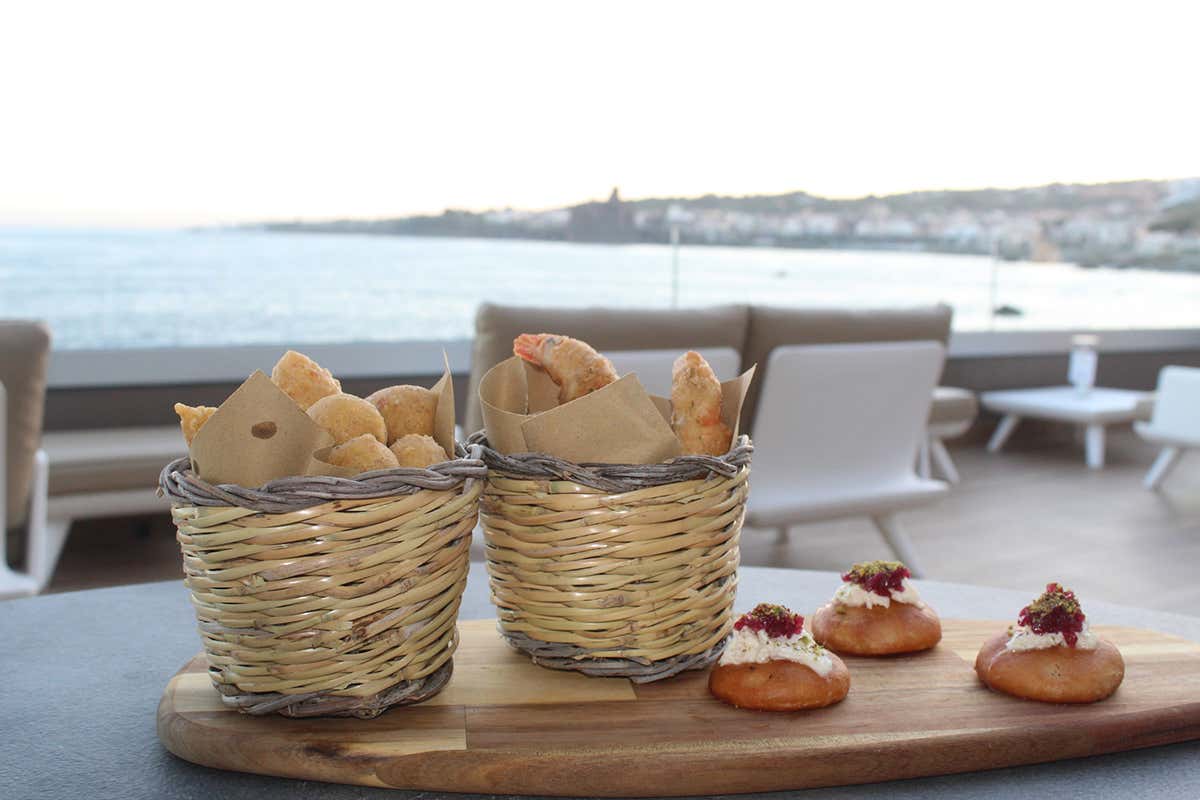 Aperitivo Grand Hotel Faraglioni, paradiso per i buongustai grazie a Simone Strano