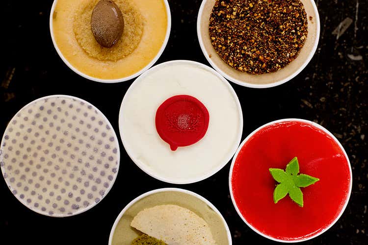 (Farmacia Del Cambio pronta per l’estate Nuovi gelati e aperitivi futuristi) (Farmacia Del Cambio pronta per l’estate Nuovi gelati e aperitivi futuristi)