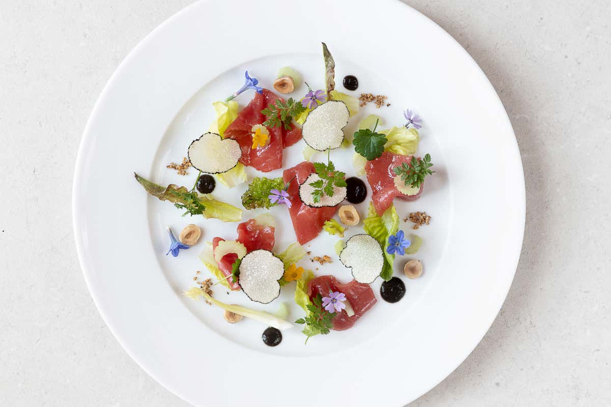 Fassona Garibaldi (Foto Cigliutti) Nelle Langhe, ma senza frontiere: Piazza Duomo di Enrico Crippa