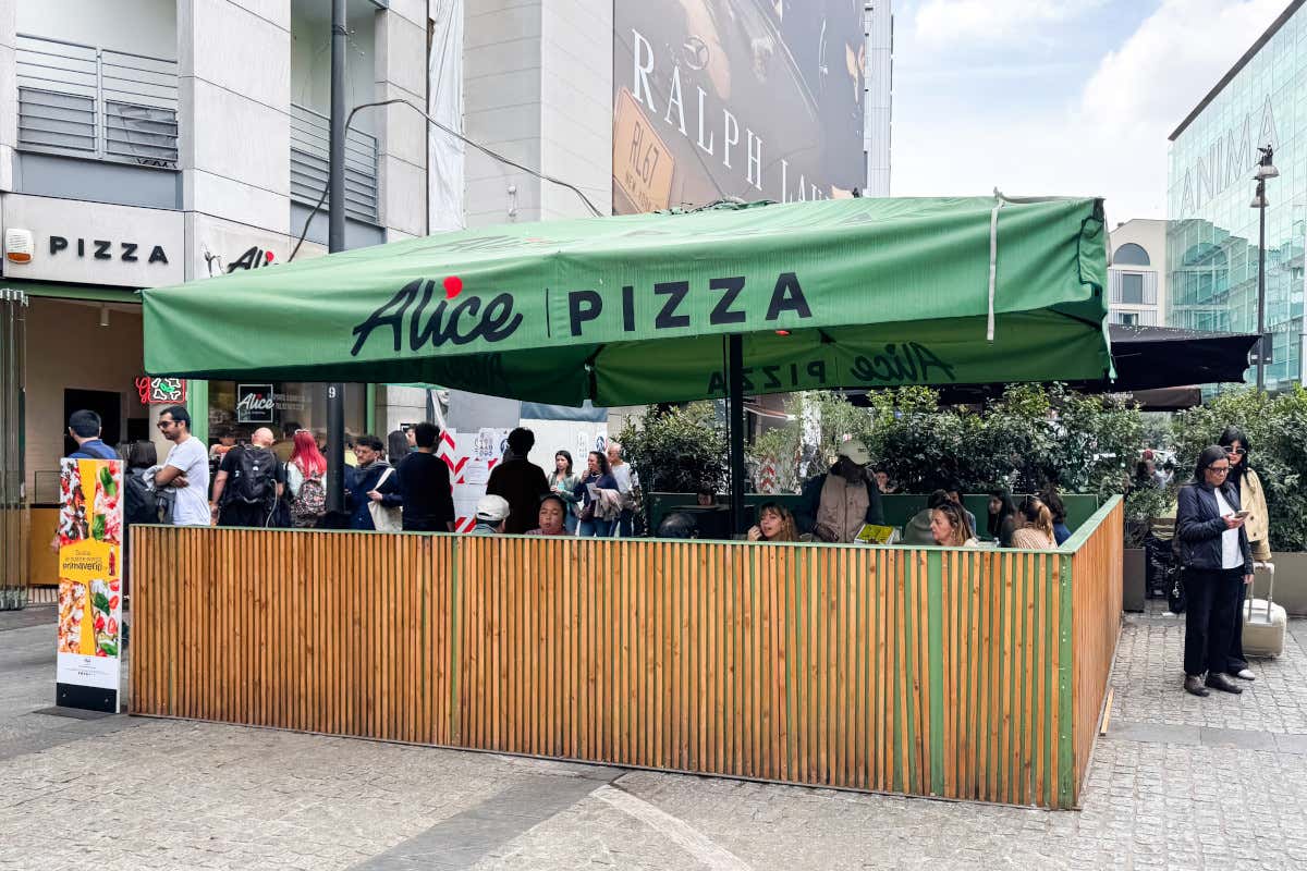Catene italiane come Alice Pizza crescono grazie a qualità superiore e modello adattato al mercato