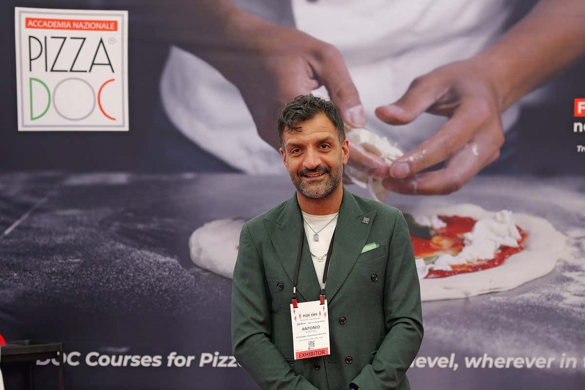 Addio ad Antonio Giaccoli, fondatore dell'Accademia Nazionale Pizza Doc Addio ad Antonio Giaccoli, fondatore dell'Accademia Nazionale Pizza Doc