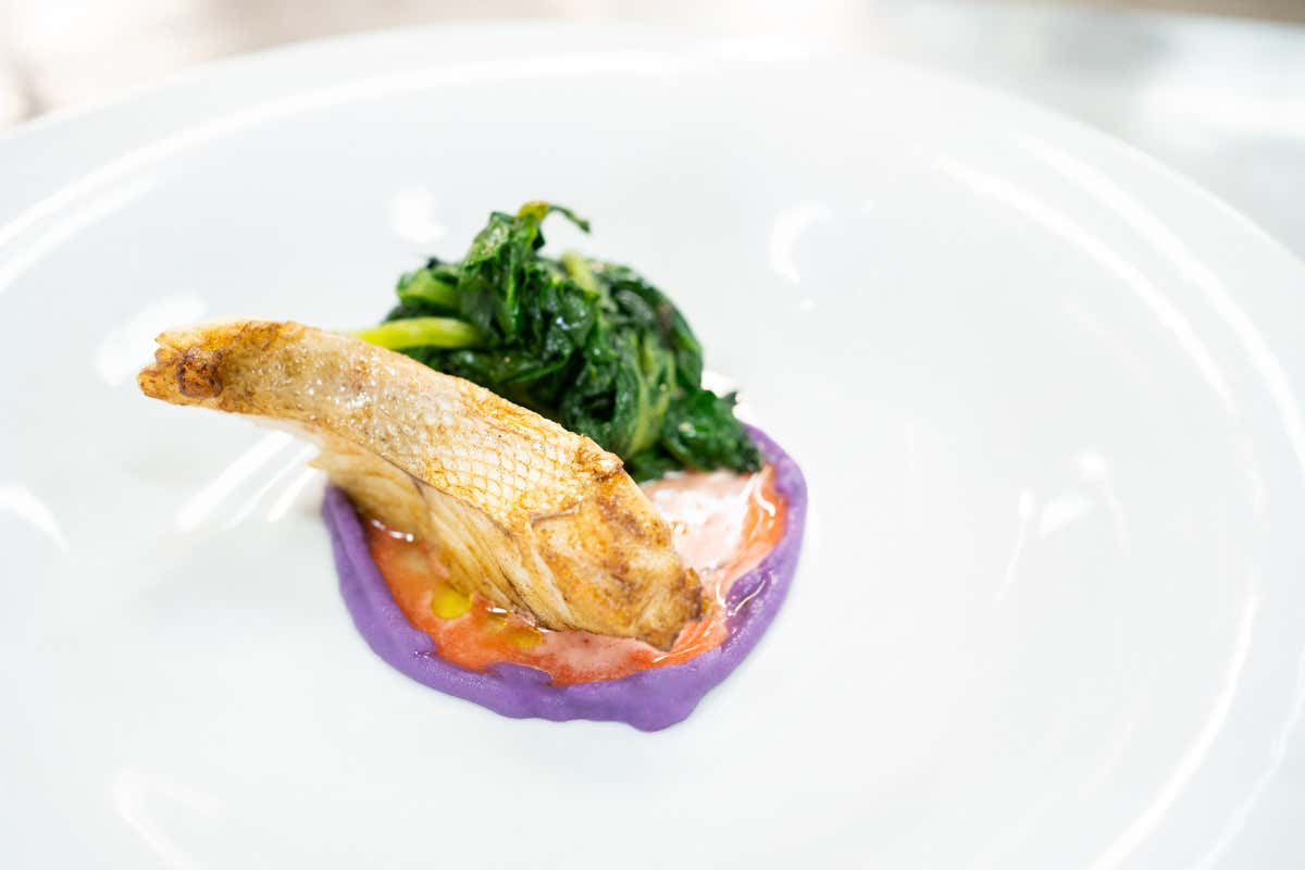 Corallo: il ristorante £$pied dans l'eau$£ che esalta il pesce locale a Marina di Modica