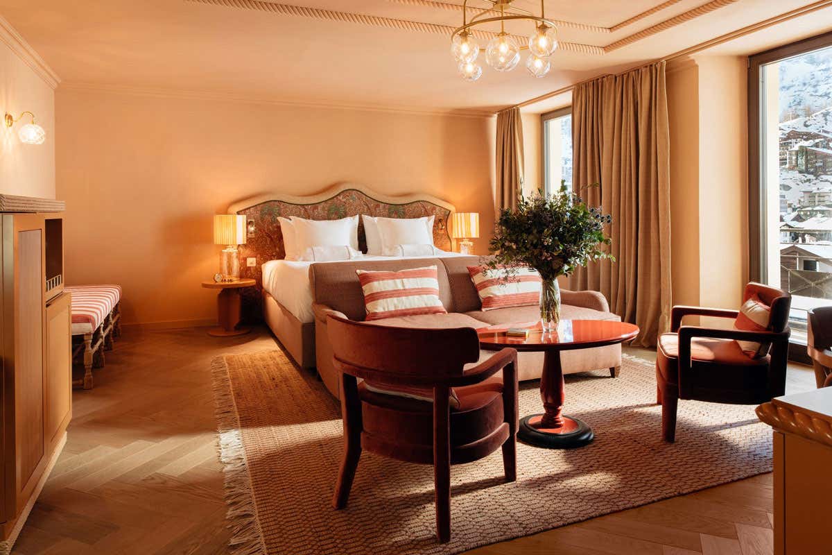 Vacanze attive in Vallese: escursioni, mountain bike e enogastronomia alpina Vacanze attive in Vallese: escursioni, mountain bike e enogastronomia alpina