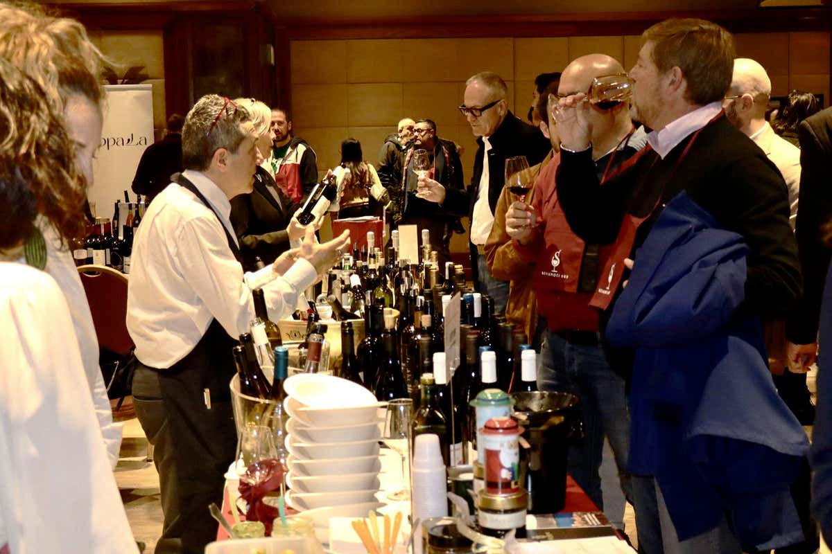 Beviamoci Sud Roma 2026: torna il festival dei vini del Sud Italia nella Capitale Beviamoci Sud Roma 2026: torna il festival dei vini del Sud Italia nella Capitale