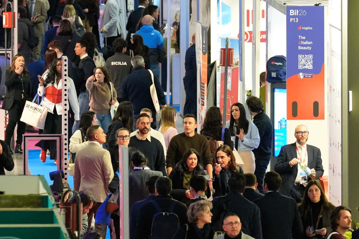 Emilia-Romagna: nuovi percorsi cromatici e cartoguide per il turismo esperienziale Emilia-Romagna: nuovi percorsi cromatici e cartoguide per il turismo esperienziale