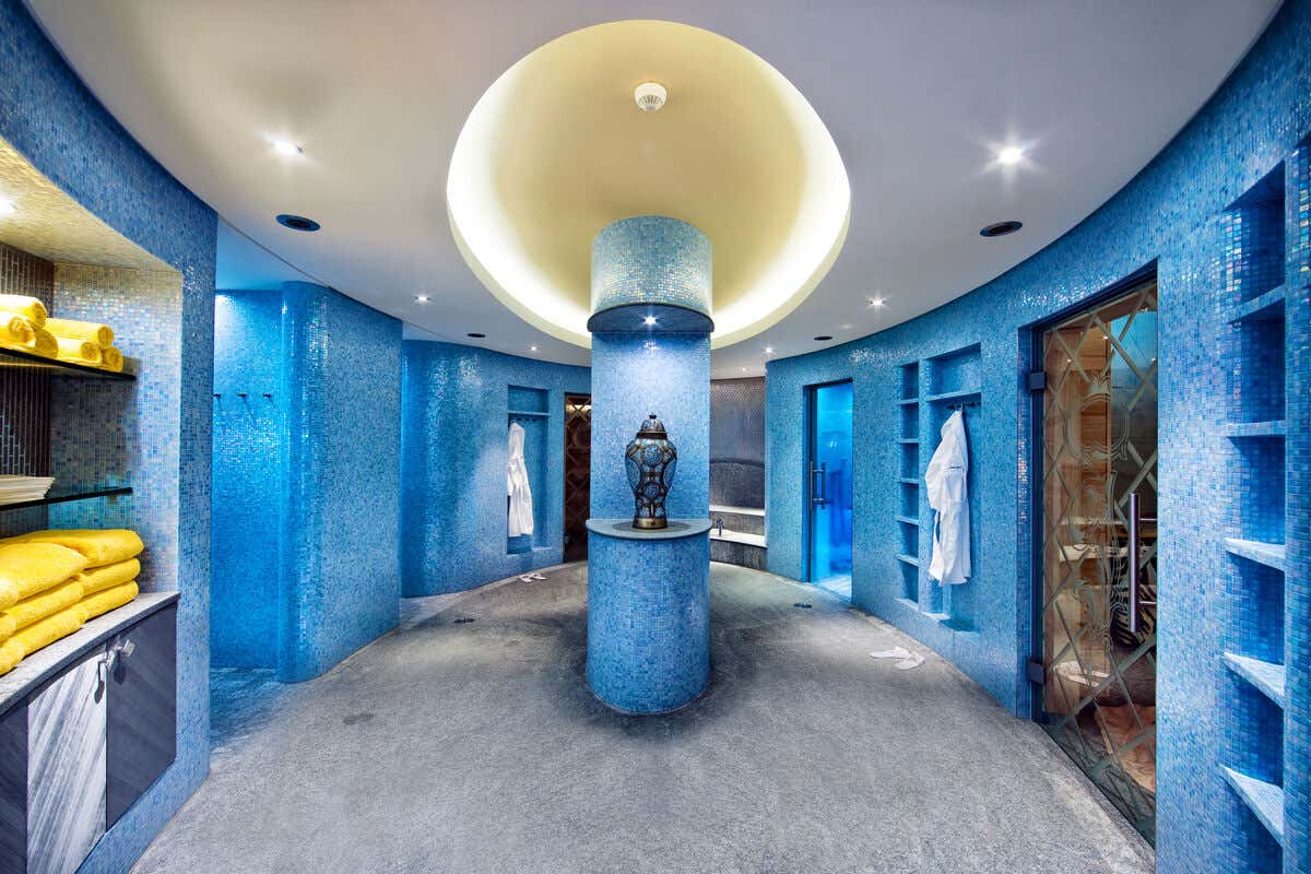 Un resort balneare in Svizzera? Ad Ascona tra spiaggia privata e sport acquatici