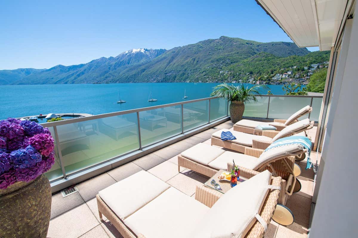 Un resort balneare in Svizzera? Ad Ascona tra spiaggia privata e sport acquatici