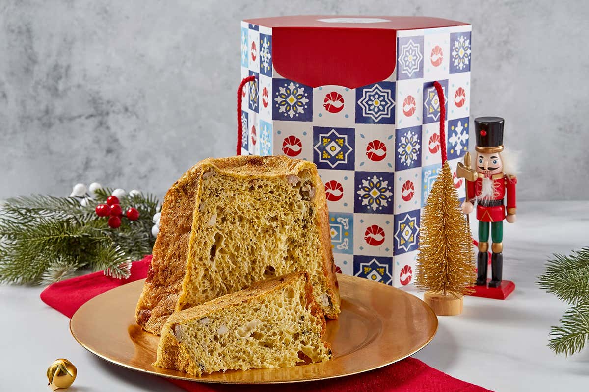 Babà salati e pandoro con friarielli: incontrare Napoli a CityLife a Milano