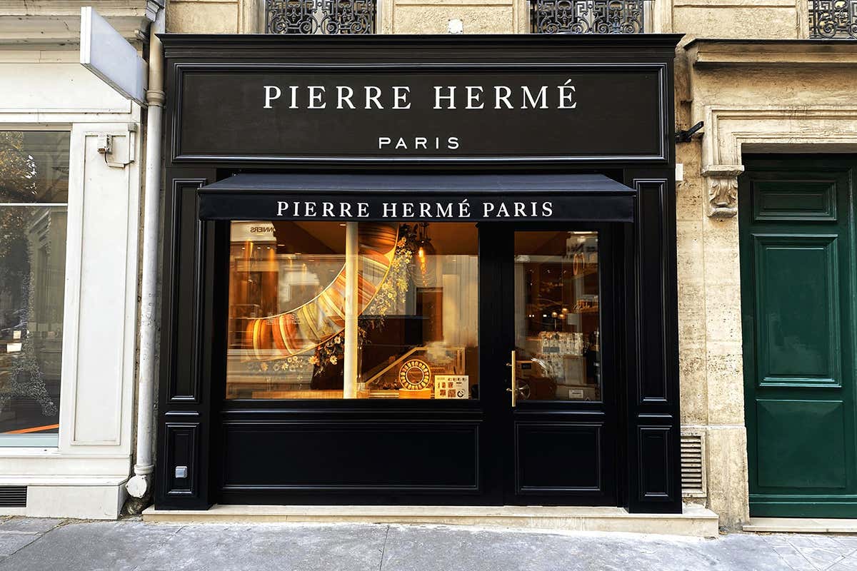 La storica boutique di Pierre Hermé a Parigi