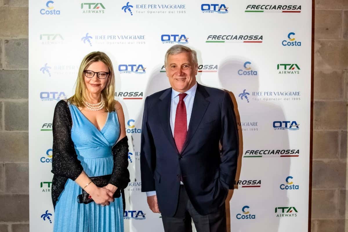 Sessantesimo di Fiavet: Antonio Tajani e Ivana Jelinic Turismo organizzato: “Servono prestiti a lungo termine” Sessantesimo di Fiavet: Antonio Tajani e Ivana Jelinic Turismo organizzato: “Servono prestiti a lungo termine”