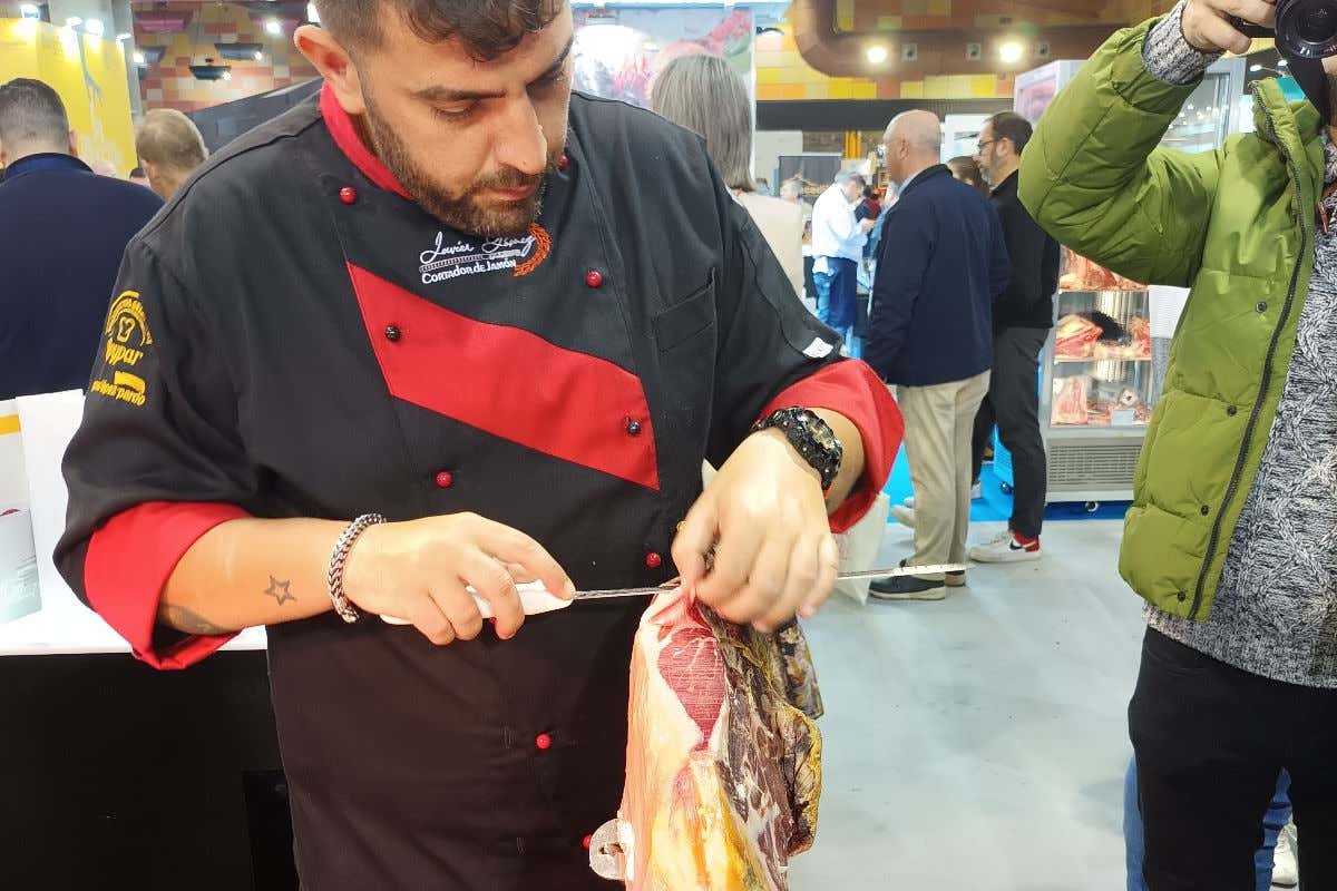 La fiera richiama le eccellenze enogastronomiche e le innovazioni tecnologiche Malaga: dal Salone dell'accoglienza alla città sul filo della globalizzazione
