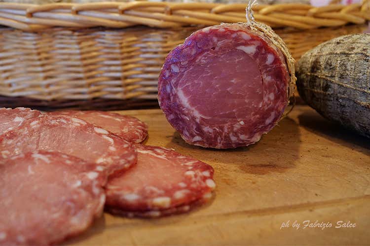 Filetto Baciato, salume da scoprireGemma della norcineria piemontese Filetto Baciato, salume da scoprireGemma della norcineria piemontese