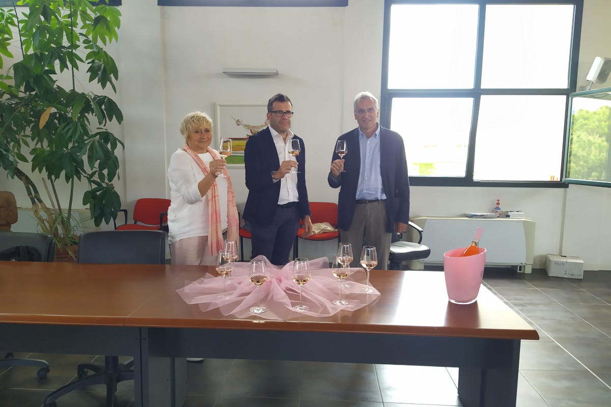 Fiorella Lavo, Renato Marcoli e Alessandro Luzzago  Un fine settimana all'insegna del Chiaretto: c'è “Valtènesi in Rosa”