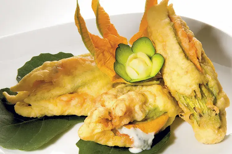 Fiori di zucca farciti al Gorgonzola Dop Fiori di zucca farciti al Gorgonzola Dop