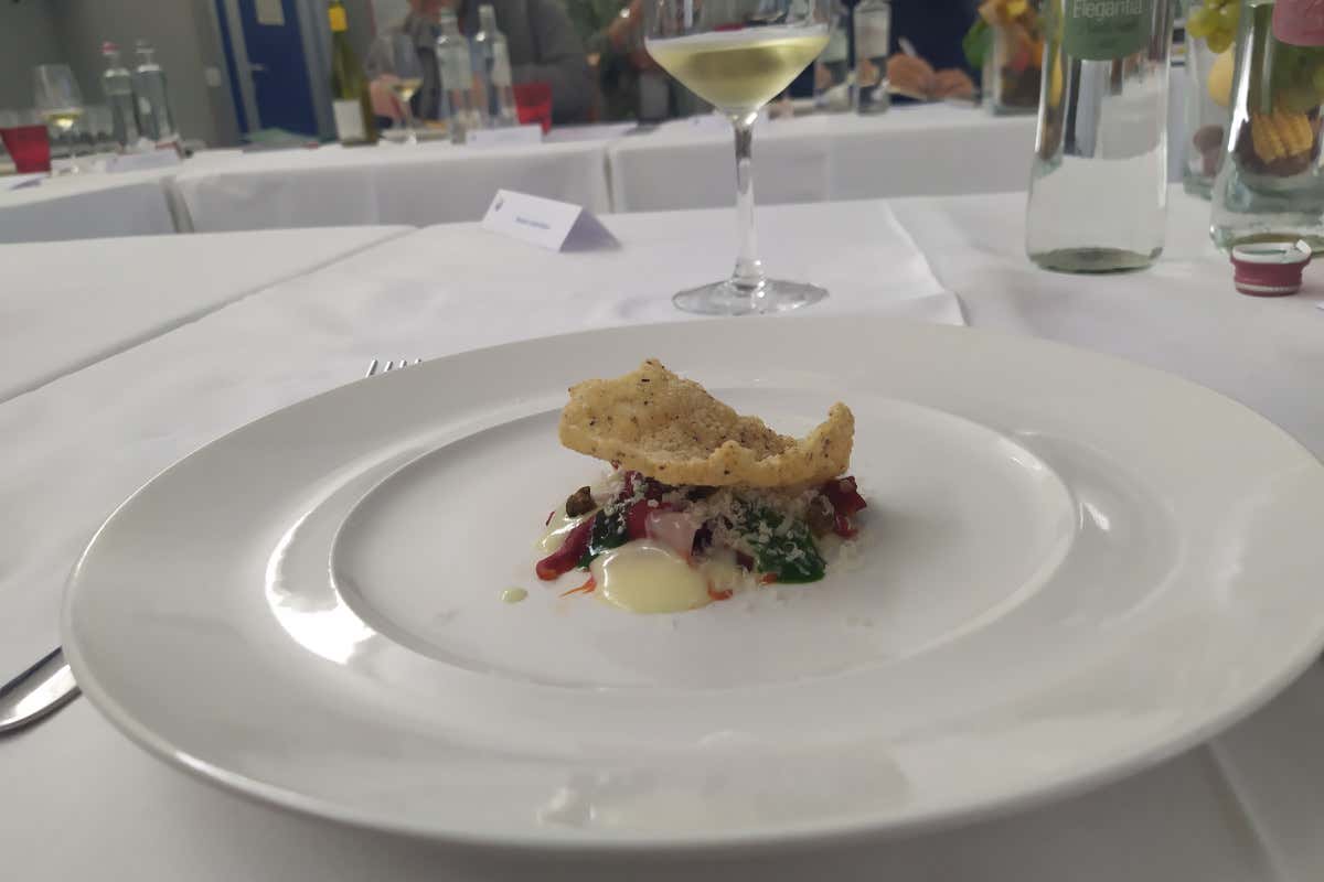 peperone rosso, formaggio bré, capperi, prezzemolo e mais Fiormaggi premia i gioielli della Valle Camonica: ecco i vincitori peperone rosso, formaggio bré, capperi, prezzemolo e mais Fiormaggi premia i gioielli della Valle Camonica: ecco i vincitori