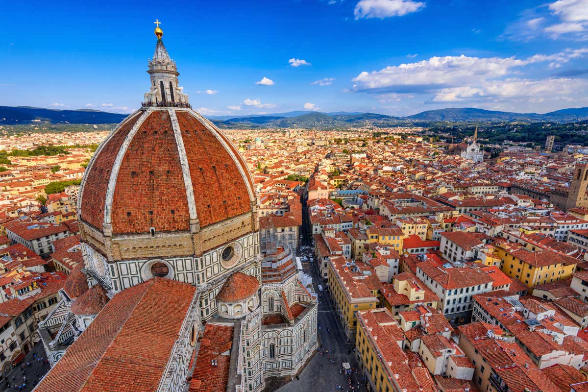 Firenze blocca gli affitti brevi in centro in attesa della legge della Santanchè