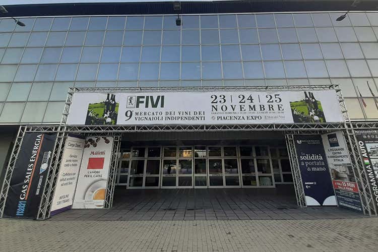 La fiera di Piacenza dove si svolgerà la manifestazione (Mercato Fivi, 9ª edizione A Piacenza 626 vignaioli) La fiera di Piacenza dove si svolgerà la manifestazione (Mercato Fivi, 9ª edizione A Piacenza 626 vignaioli)