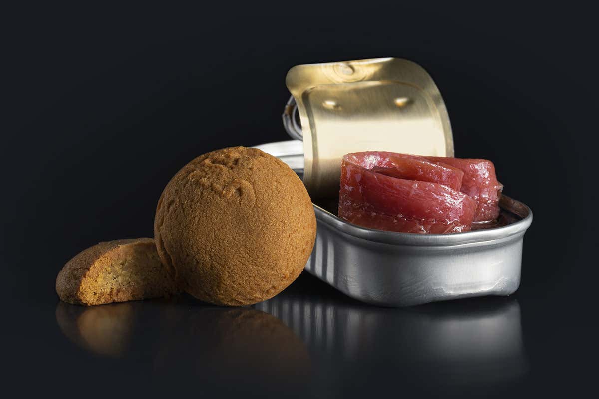 Pasticcino di acciuga Flamigni, dal 1930 pasticceria in movimento