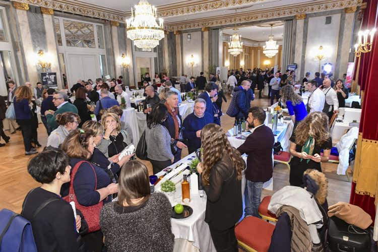 La presentazione di Flos Olei (I verdetti di Flos Olei 2020 &Egrave; umbro il miglior extravergine)