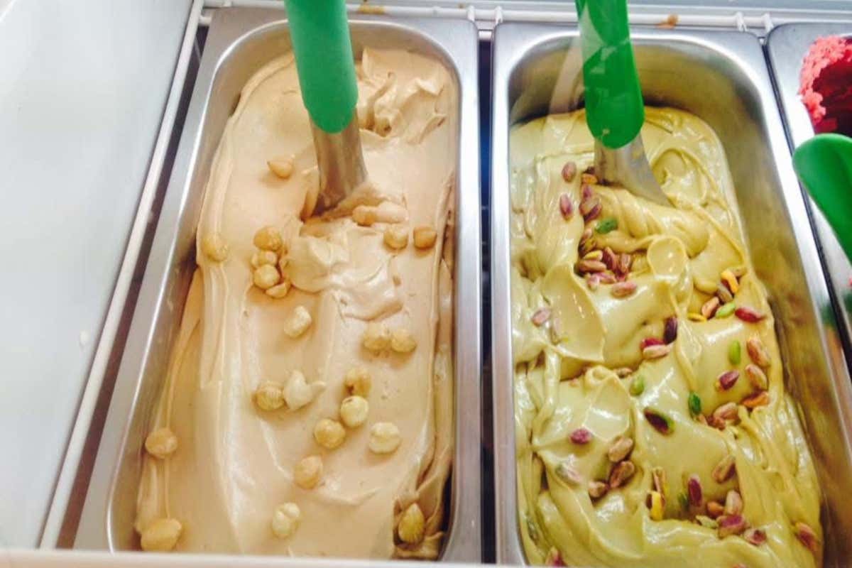 Gelato alla nocciola e al pistacchio di Andrea Greco: per lui la sfida è raggiungere la stessa cremosità del gelato tradizionale senza usare latte animale