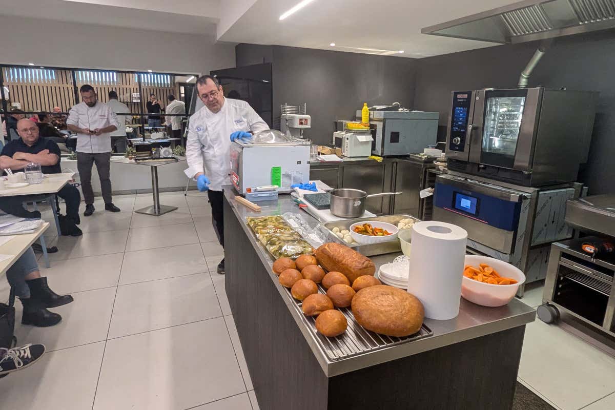 Imparare a padroneggiare tecniche e tecnologie può dare un'enorme mano al lavoro in cucina