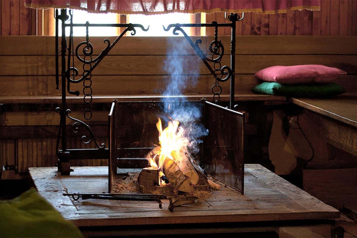 Attorno al fogolâr: viaggio nel cuore caldo del Friuli Venezia Giulia