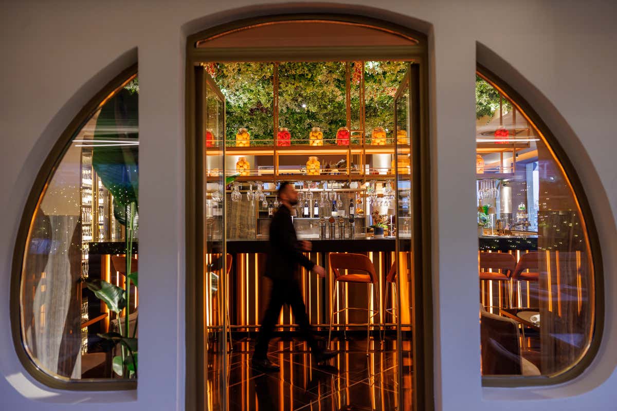 Follis, esterno del locale (Foto Andrea Di Lorenzo) Follis, esterno del locale (Foto Andrea Di Lorenzo)