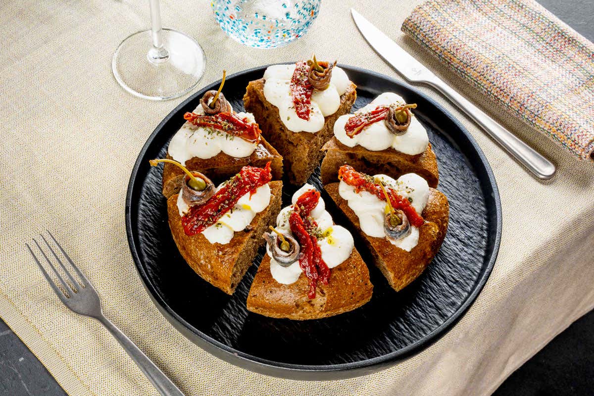 Stanco della solita pizza? A Pistoia trovi il padellino napoletano e la romana al mattarello