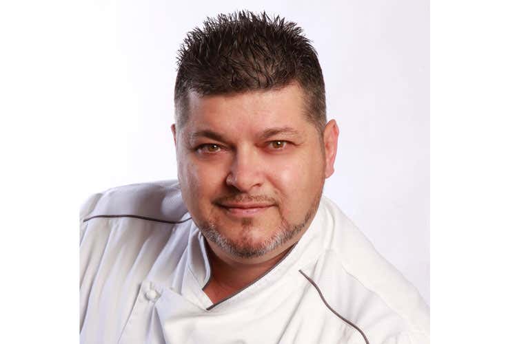 Stefano Miozzo (Forkette, le ricette di Stefano Miozzoportano la pizza napoletana a Verona)