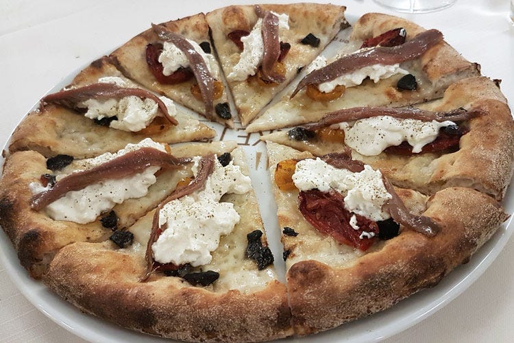 (Forkette, le ricette di Stefano Miozzoportano la pizza napoletana a Verona)