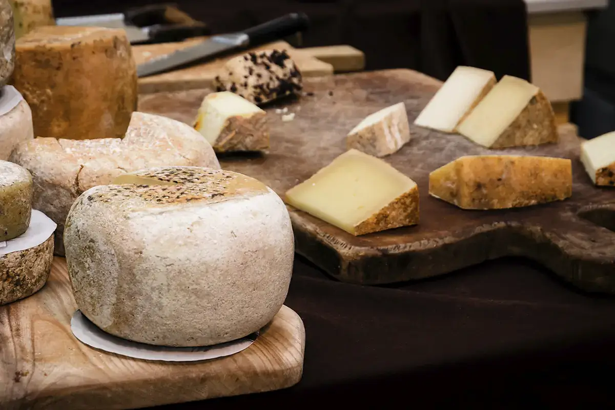 Torna a Roma il salone delle rarit&agrave; casearie Amanti del formaggio a Roma: torna Formaticum