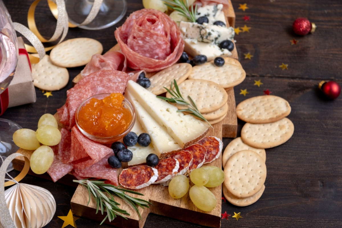 Non solo dolci, per Natale gli italiani pazzi pure per i formaggi: è boom di consumi