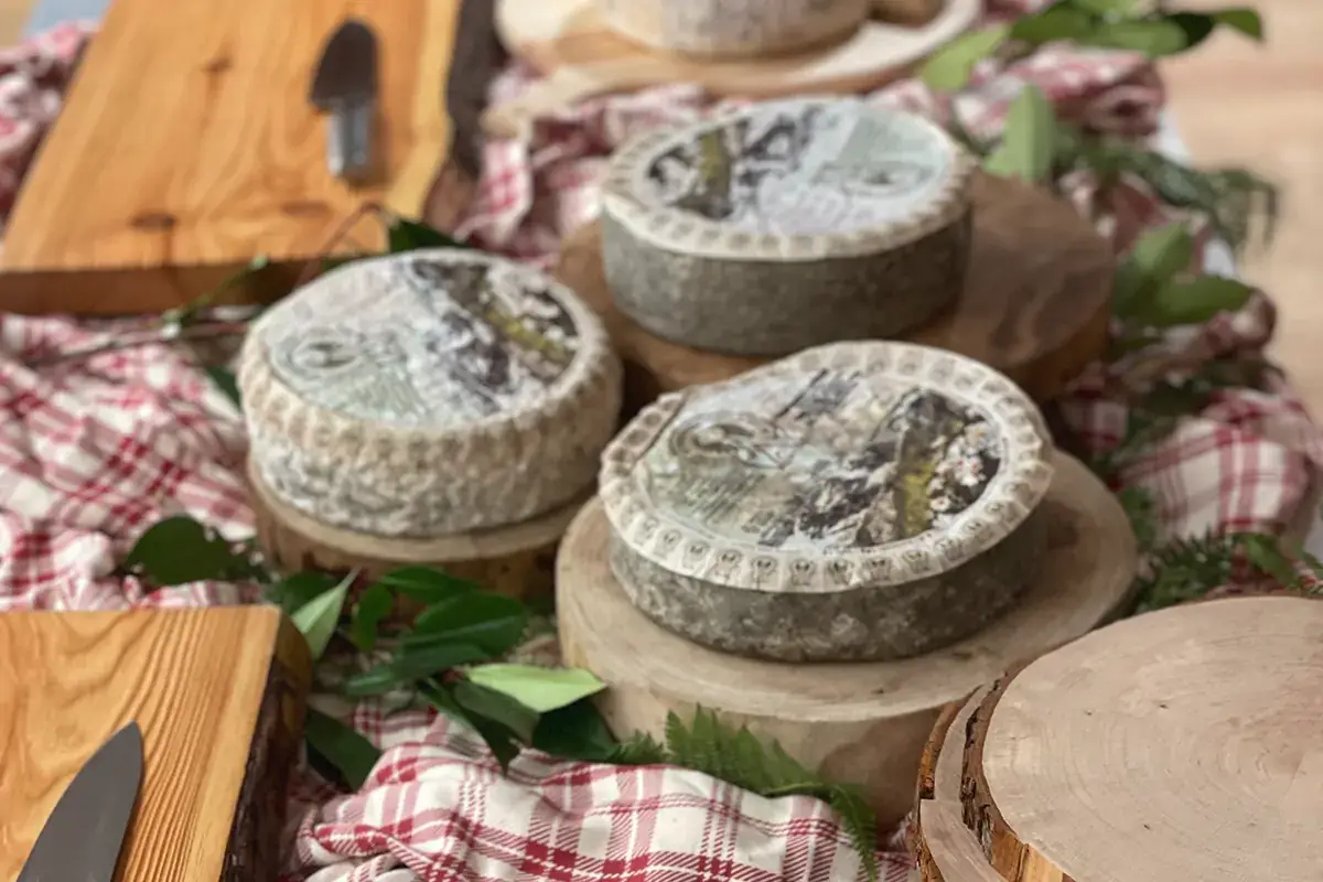 E alla fine ... degustazioni di formaggio Arriva il marchio Deco per i formaggi ad Alagna Valsesia