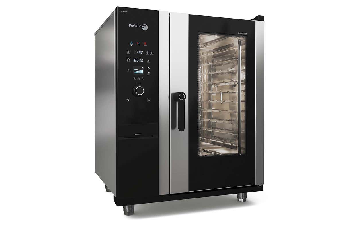 Un forno della gamma iKore Fagor Professional, il valore aggiunto entra in cucina Un forno della gamma iKore Fagor Professional, il valore aggiunto entra in cucina