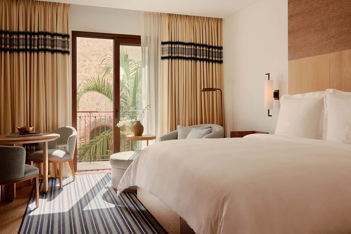 Una delle camere del Four Seasons Hotel and Residences Cartagena