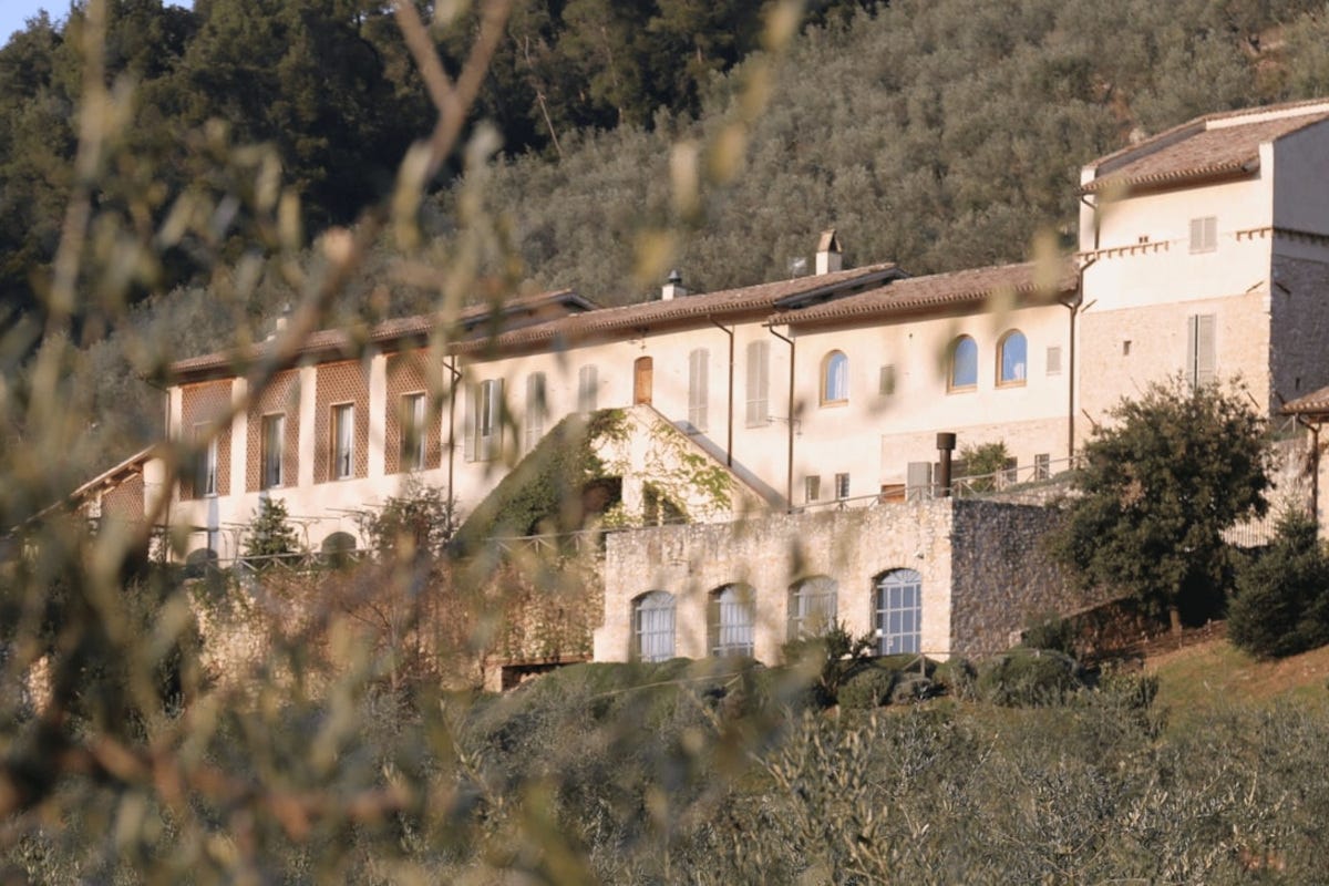frantoio del Poggiolo, a Spoleto, di proprietà della famiglia Monini L’umbro Frantoio del Poggiolo è il miglior frantoio biologico del mondo