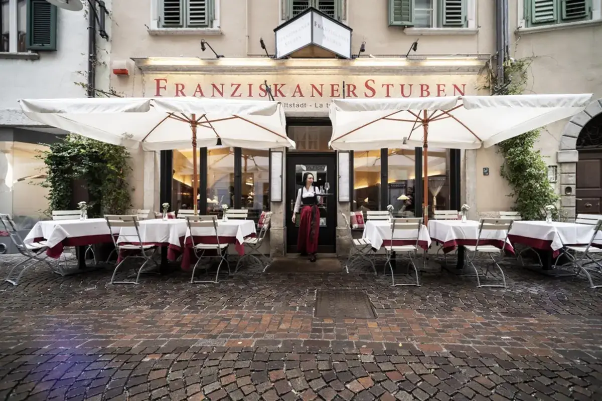 Franziskanerstuber Bolzano capofila per il green pass? I ristoratori: Non saremo sceriffi