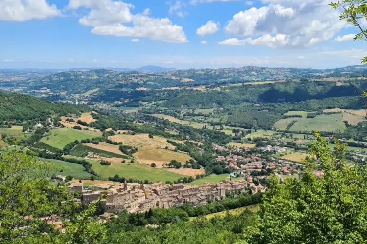 Frasassi Experience 2022 vacanze da vivere a &hellip; cielo aperto
